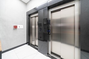 Basic Apartment | Interior