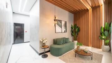 Basic Apartment | Interior