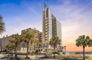 Exterior - ☀️Oceanfront 1BR | Balcony | Pools & Lazy River | Atlantica Resort 1103☀️ (Myrtle Beach)