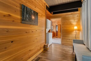 Interior - Five Bear Chalet (Gatlinburg)