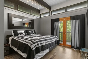 3 bedrooms, WiFi, bed sheets - Five Bear Chalet (Gatlinburg)