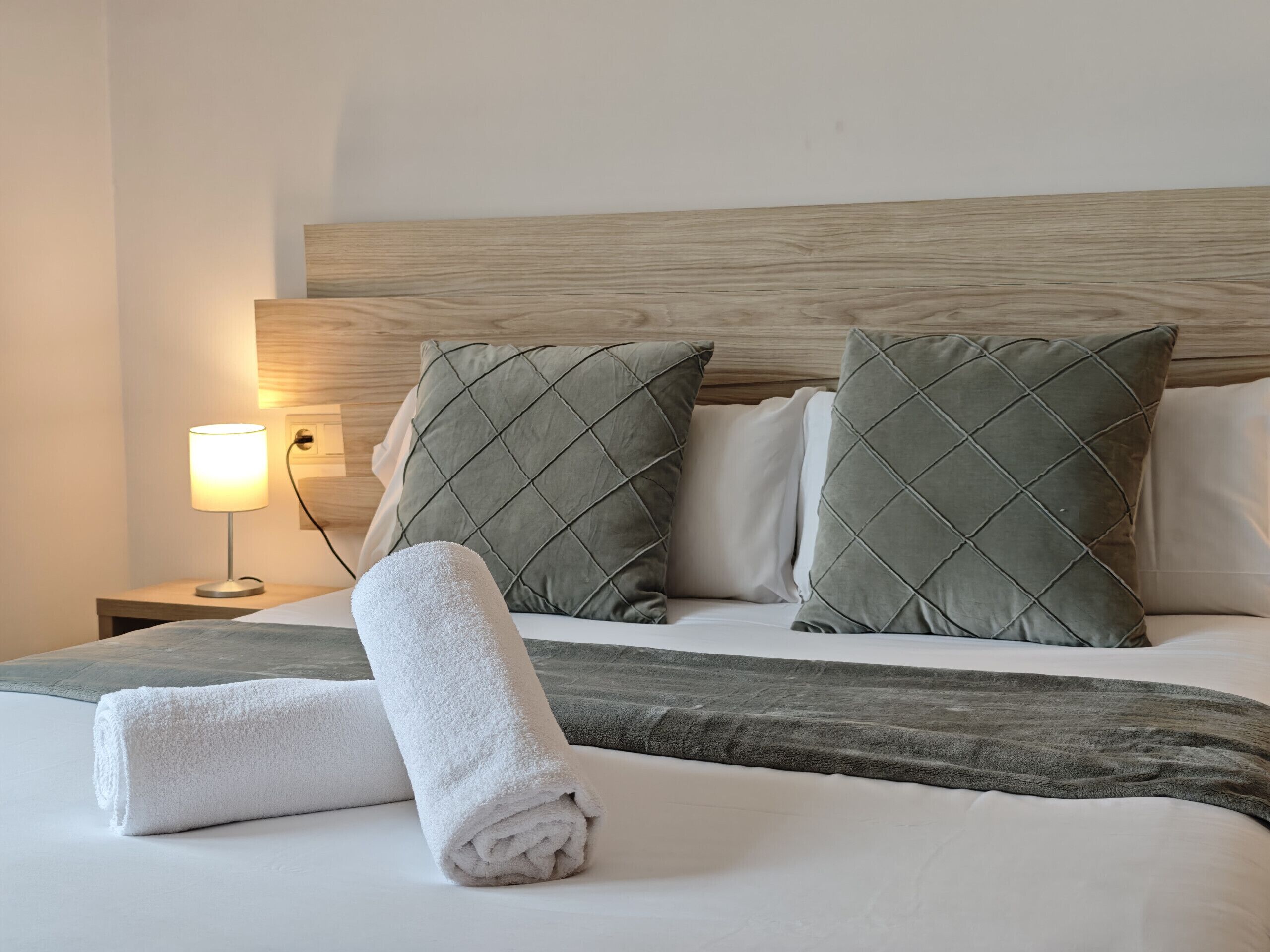 Lit parapluie, Wi-Fi gratuit, draps fournis