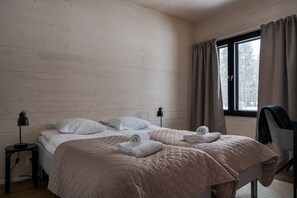 Desk, iron/ironing board, WiFi, bed sheets - Villa Sving & Slope B by Aavalevi (Levi)
