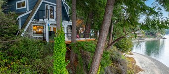 Oyster Bay Waterfront 3Bd - 2Bth