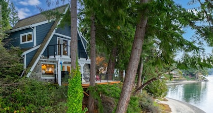 Oyster Bay Waterfront 3Bd - 2Bth