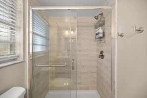 Hair dryer - Lakefront Pet Friendly & Dock (Inverness)