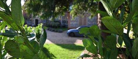 Enceinte de lâhĂ©bergement