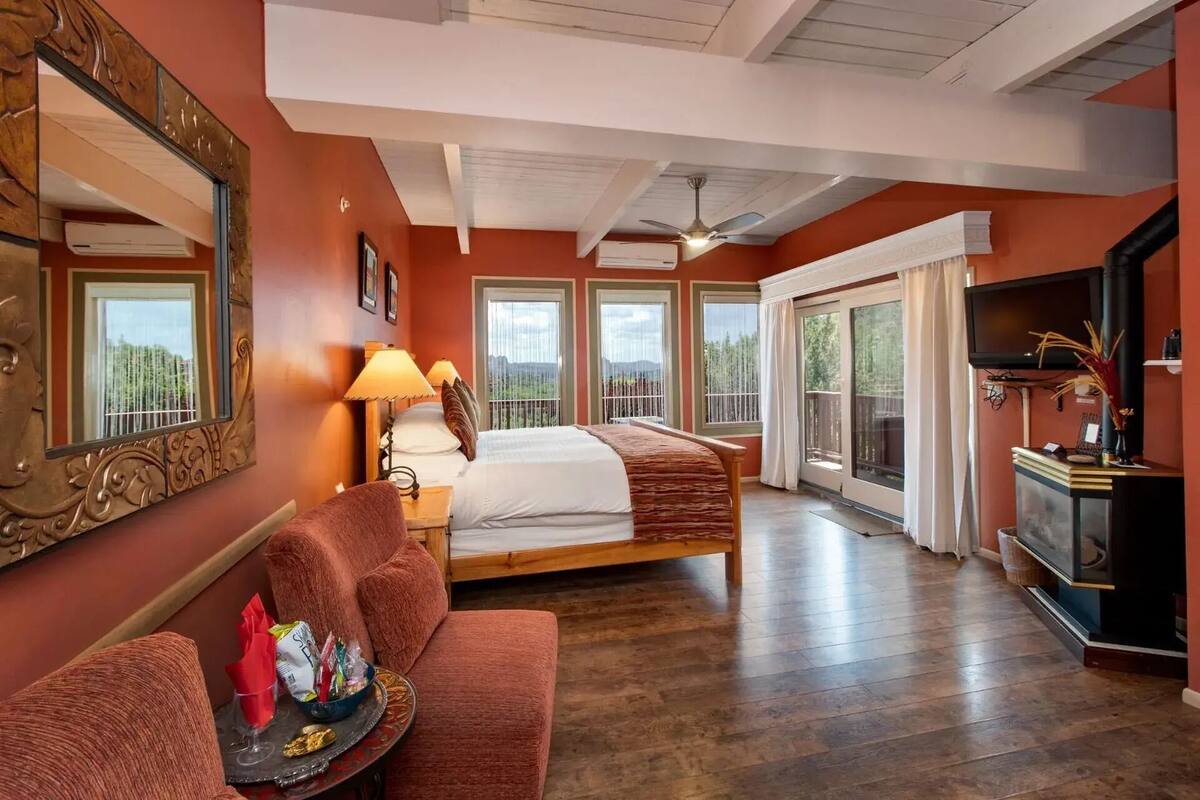 Suite, Balcony, Mountain View | Free WiFi