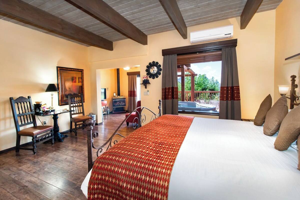 Suite, Balcony, Mountain View | WiFi, individually decorated
