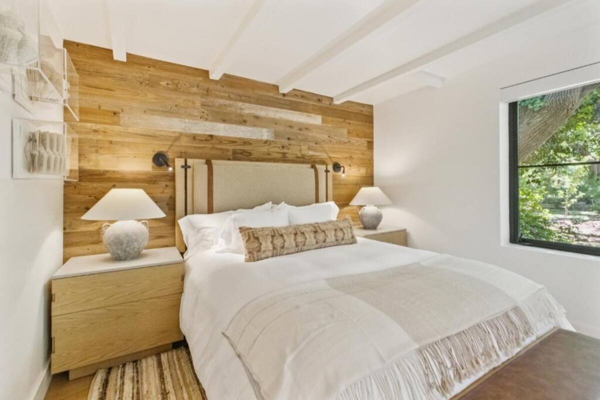 Classic Room, Patio, Mountain View | Free WiFi