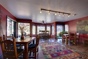 Dining - Sedona Views Bed & Breakfast (Sedona)