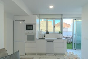 Fridge, microwave, oven, dishwasher - The Terrace of Dreams (Las Palmas de Gran Canaria)