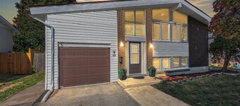 Charming Kingston Home w/Private Yard & Peaceful Vibes — Family Friendly!