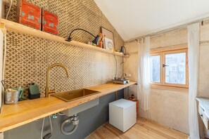 雪櫃、焗爐、爐具、洗碗機