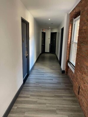 Interior - Nest 1 br aparthotel walk to Times Square and Empire State (New York)