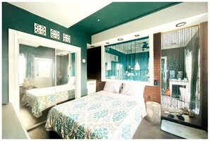 مكواة/لوح كي وواي فاي وملاءات أسرّة