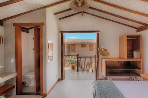 Deluxe-dobbeltværelse - balkon - udsigt til gårdsplads | Strygejern/strygebræt, gratis Wi-Fi