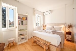 Iron/ironing board, Internet, bed sheets - GuestReady - Charming Apartment with Terrace (Lisbon)