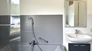 Handtücher, Seife, Toilettenpapier