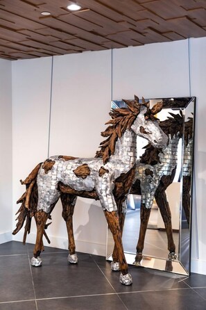 Interior - Circ Hotel Hollywood Sunny Studio with Pool (Hollywood)