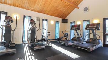 Cottage | Fitness facility