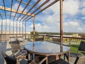 Outdoor dining - Adelaide (Redruth)