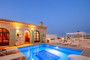 Pool - Hara, a charming villa with nice Views, private pool (Agia Triada)