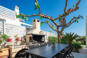Outdoor dining - Hara, a charming villa with nice Views, private pool (Agia Triada)