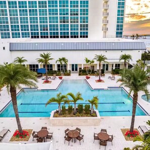 Pool - Rainbow-city downtown Fort Myers (Fort Myers)