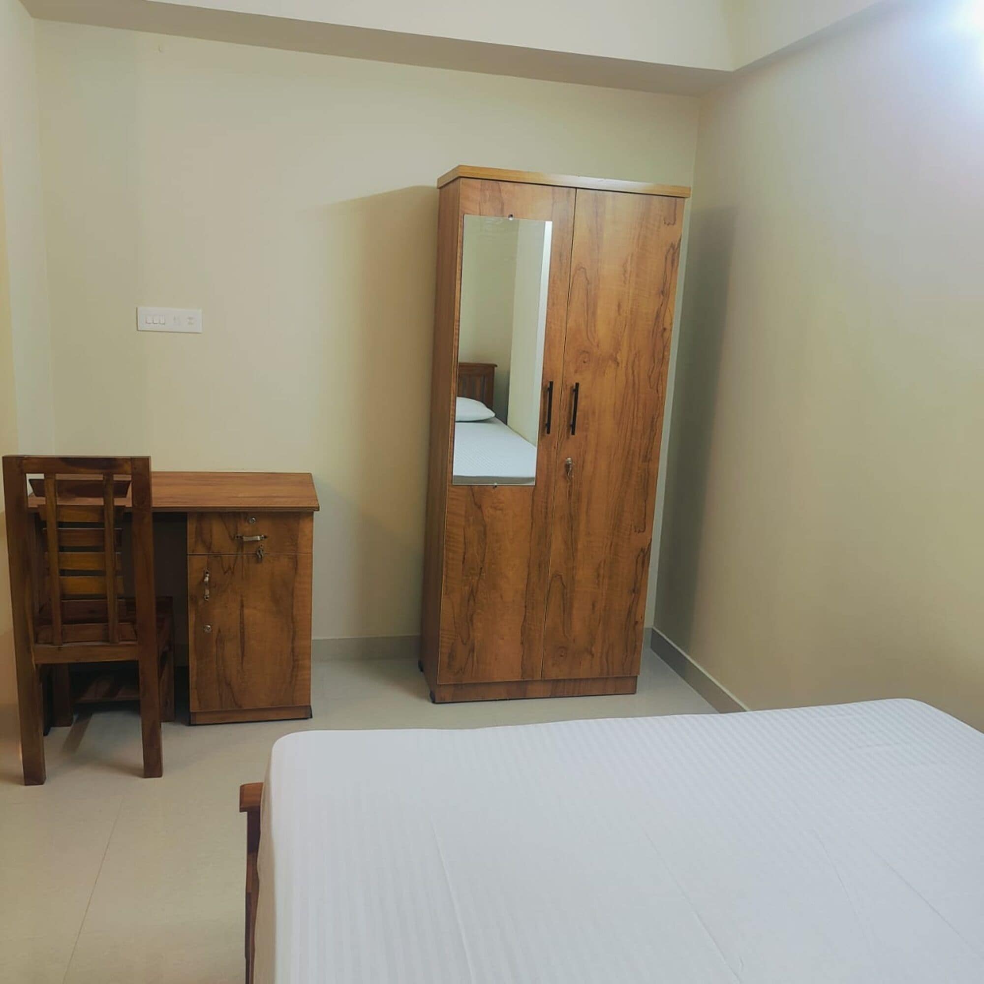 Vista frontal de la propiedad