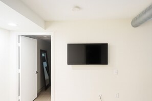 Interior - Charming apartment in tranquil Washington DC perfect for your stay (Washington)