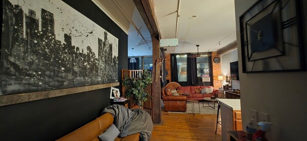 Living area - Eclectic Loft in Historic Corktown where vibrance meets serenity – 75" TV & KING (Detroit)