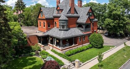 New Victorian Mansion Bed and Breakfast Penthouse