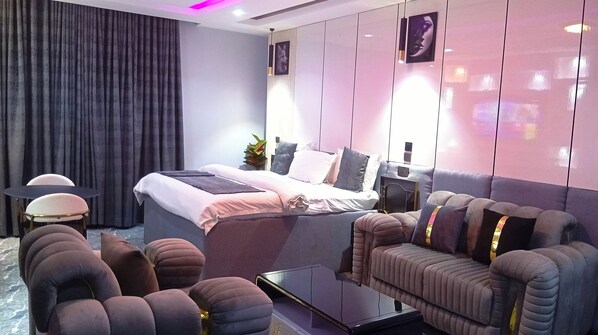 Superior-Doppelzimmer zur Einzelnutzung, Stadtblick | Wohnbereich