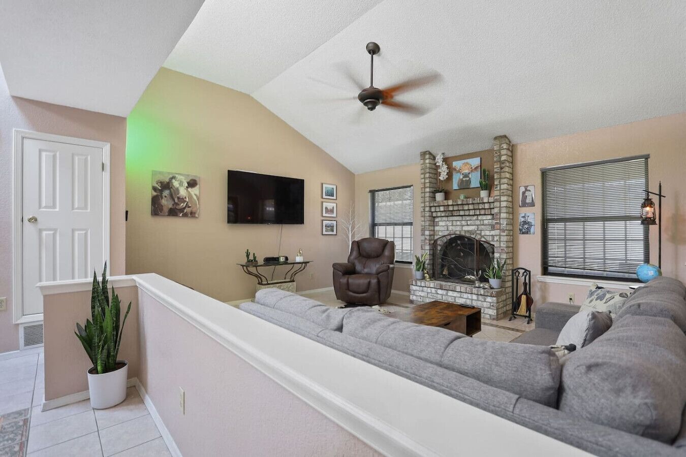 Televisión y estéreo 