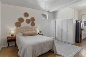 1 Schlafzimmer, Bügeleisen/Bügelbrett, Reisekinderbett, WLAN