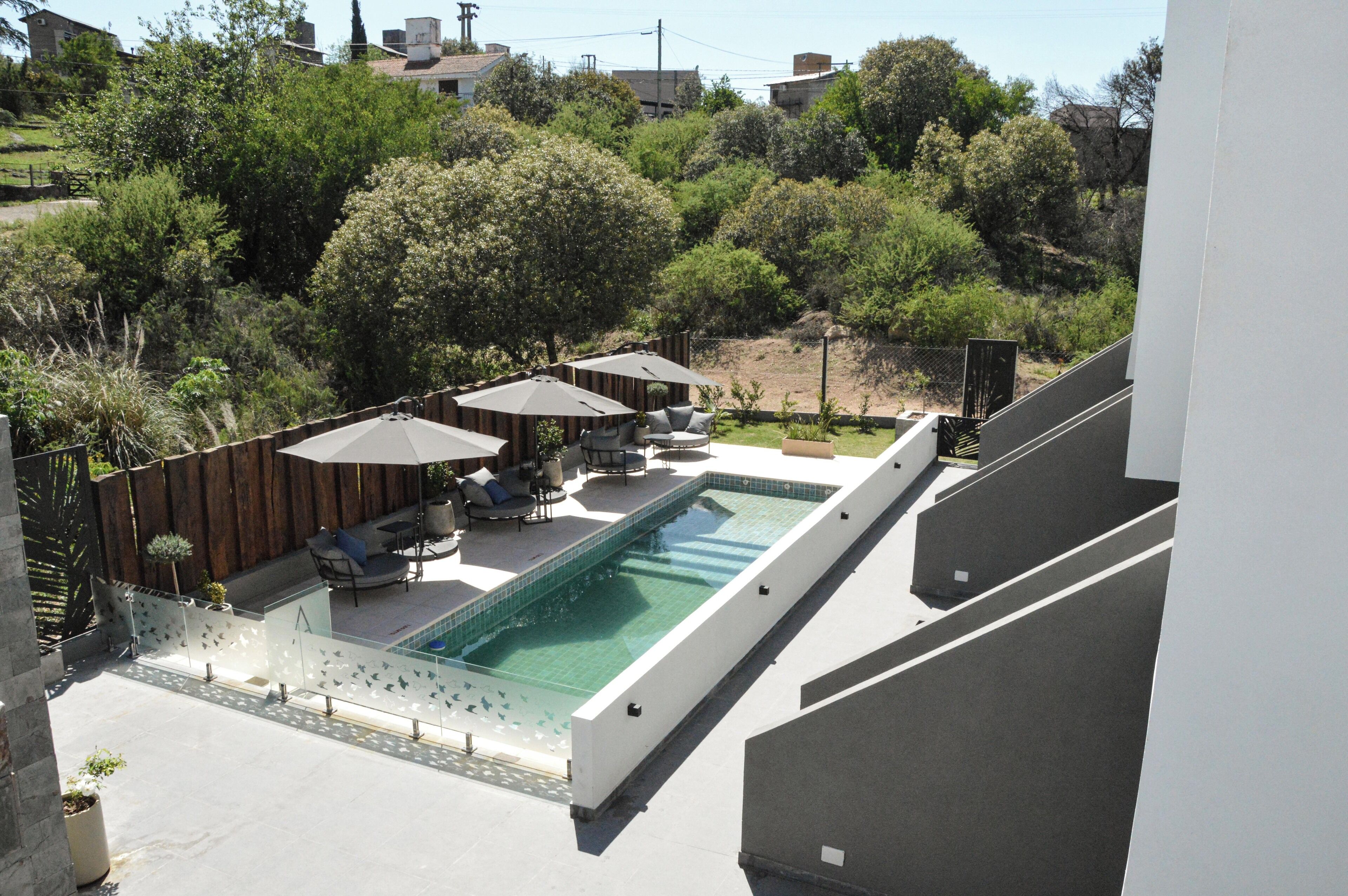 15 outdoor pools