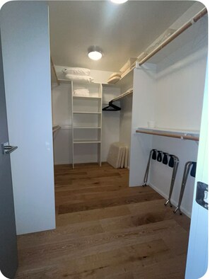Interior - Modern Home in Historic Neighborhood-10 MINUTE walk to Top Eats (Indianapolis)