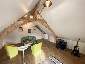 TV, fireplace, ping pong - Beautiful cottage with garden and parking, near Azay-le-Rideau (Artannes-sur-Indre)