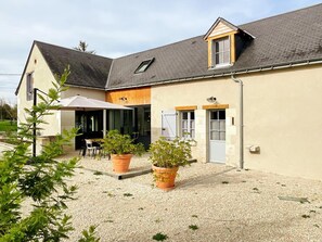 Exterior - Beautiful cottage with garden and parking, near Azay-le-Rideau (Artannes-sur-Indre)