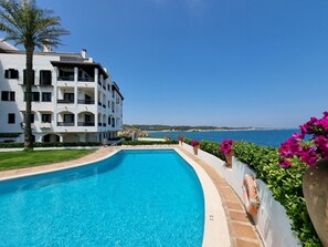 Pool - Cozy apartment 50m from the beach with terrace (L'Escala)