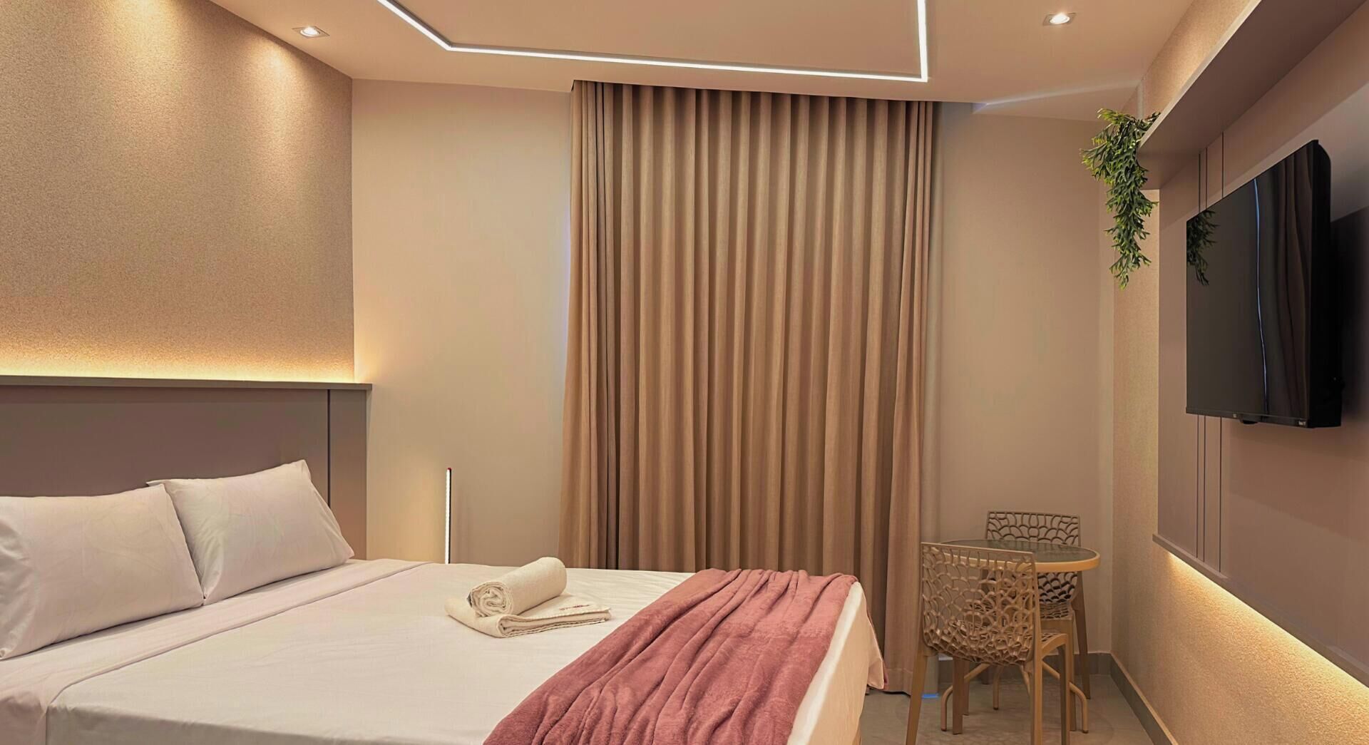 Traditional Studio | Free WiFi