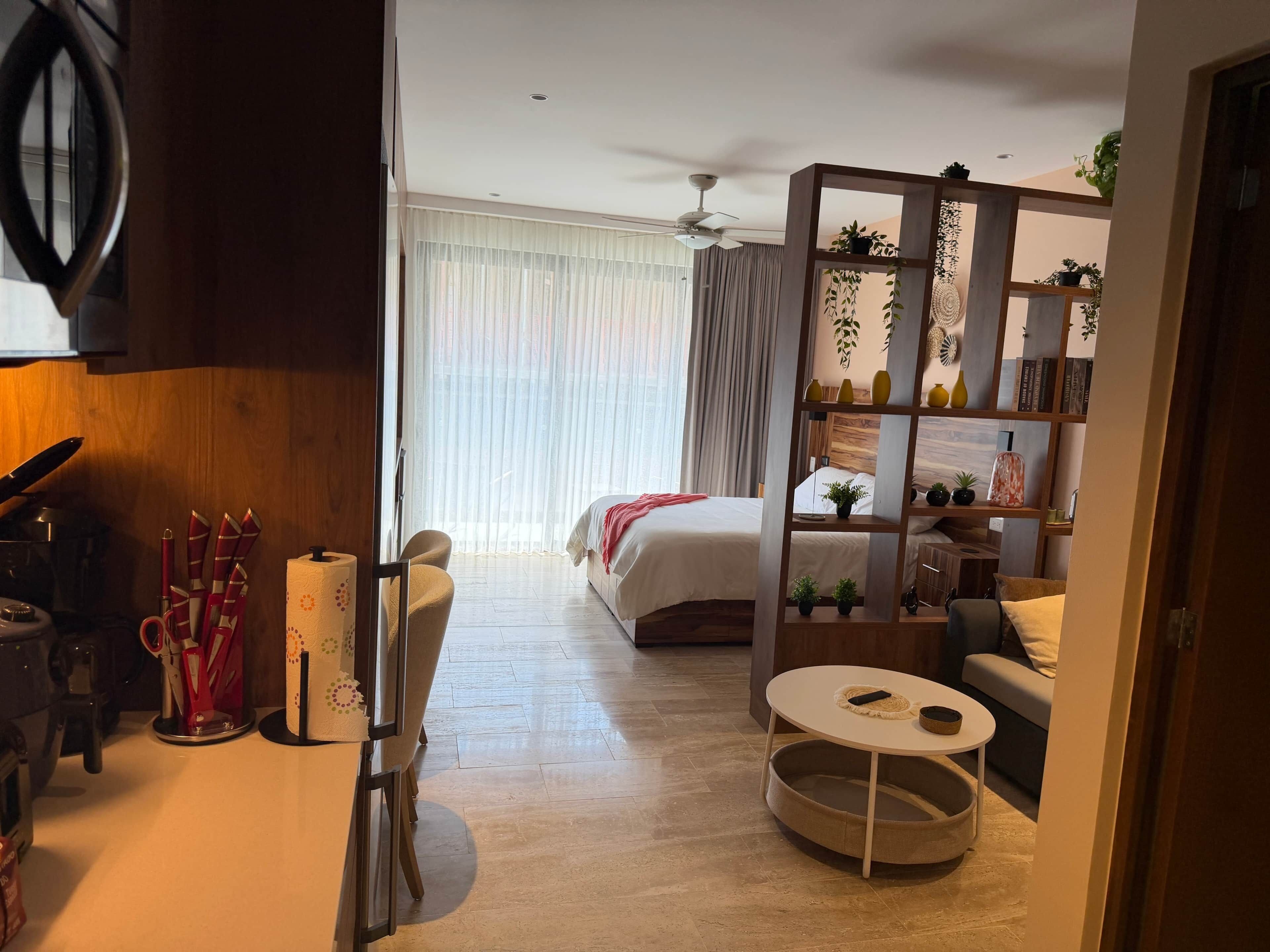 In-room safe, WiFi, bed sheets
