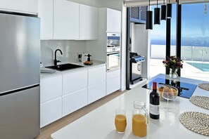 Fridge, microwave, oven, dishwasher - Casa O 1950 (Tijarafe)