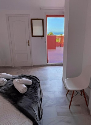 2 bedrooms, iron/ironing board, WiFi, bed sheets - Serene 2BDR Penthouse • Pool • Sea Views • Terrace (Marbella)