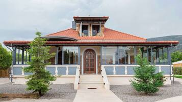 Casa | 2 quartos, acesso à internet de alta velocidade