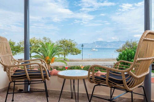Villa Psani Beachfront Escape With Garden