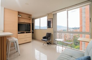 Apartemen Standar, pemandangan gunung | Area keluarga