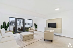 Living area - Premium Coliving Retreat in Luxembourg (Luxembourg)