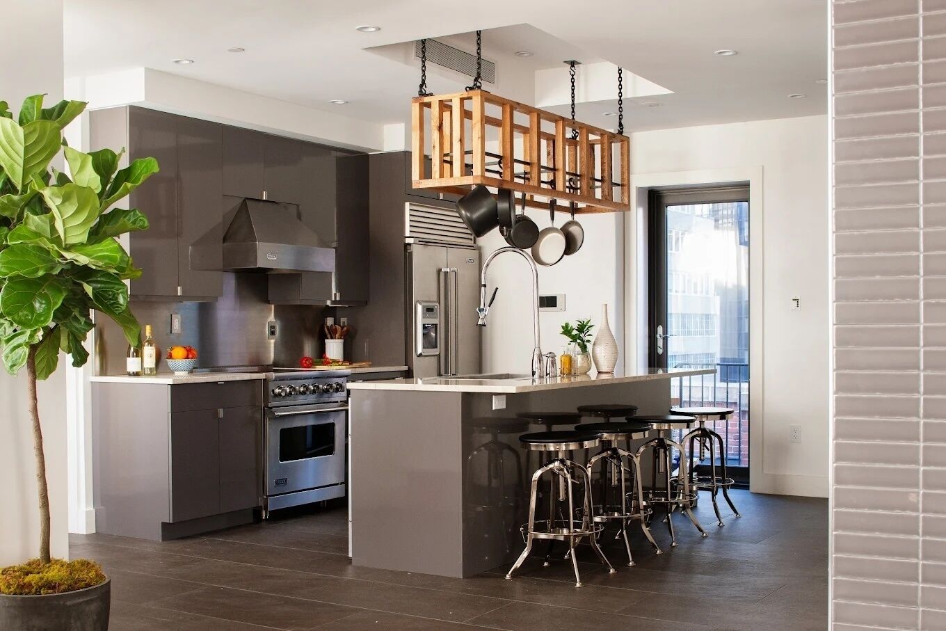 Luxury Penthouse, Multiple Beds, City View | Private kitchen